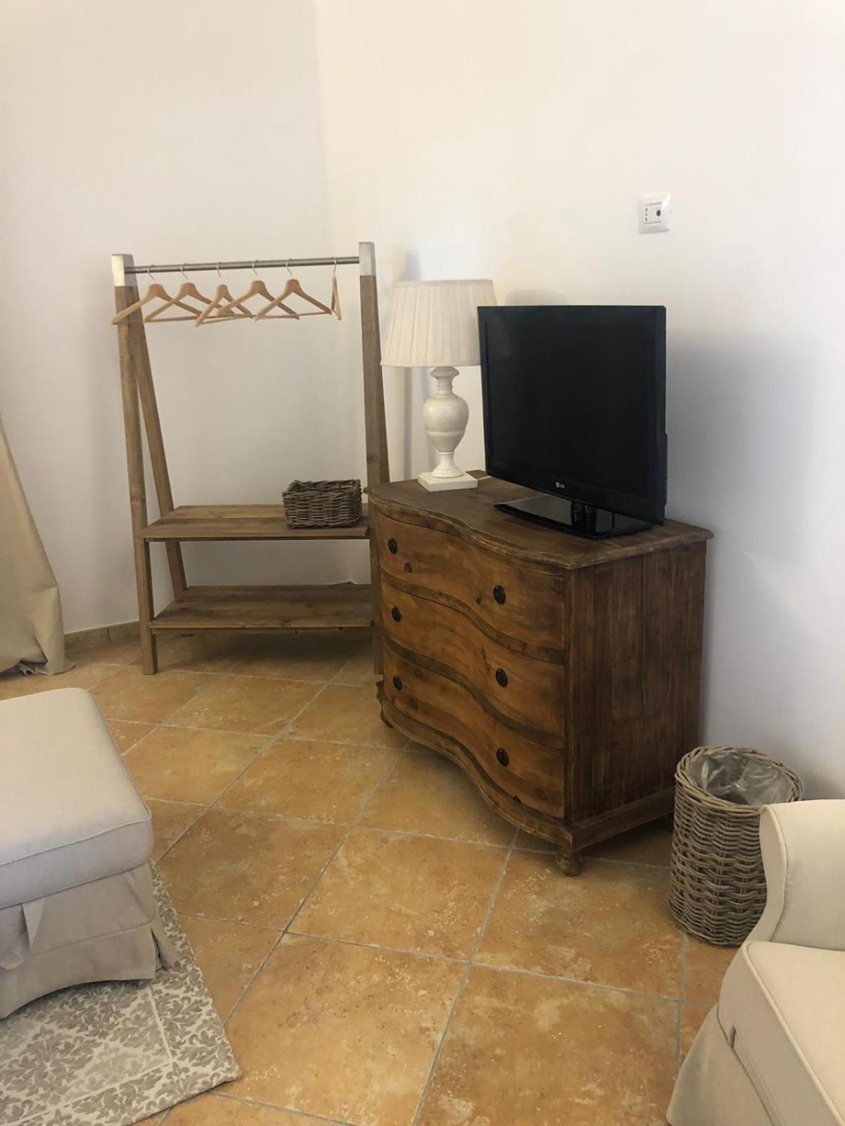 Bed and Breakfast Dimora Le Ginestre Adults Only Fasano Zimmer foto