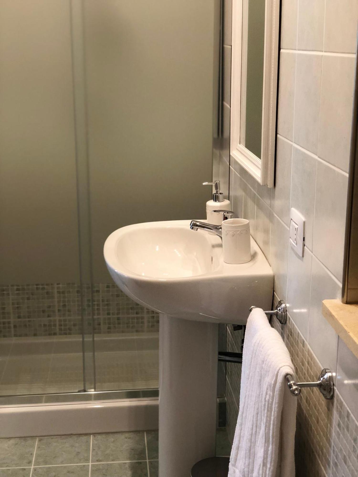 Bed and Breakfast Dimora Le Ginestre Adults Only Fasano Zimmer foto